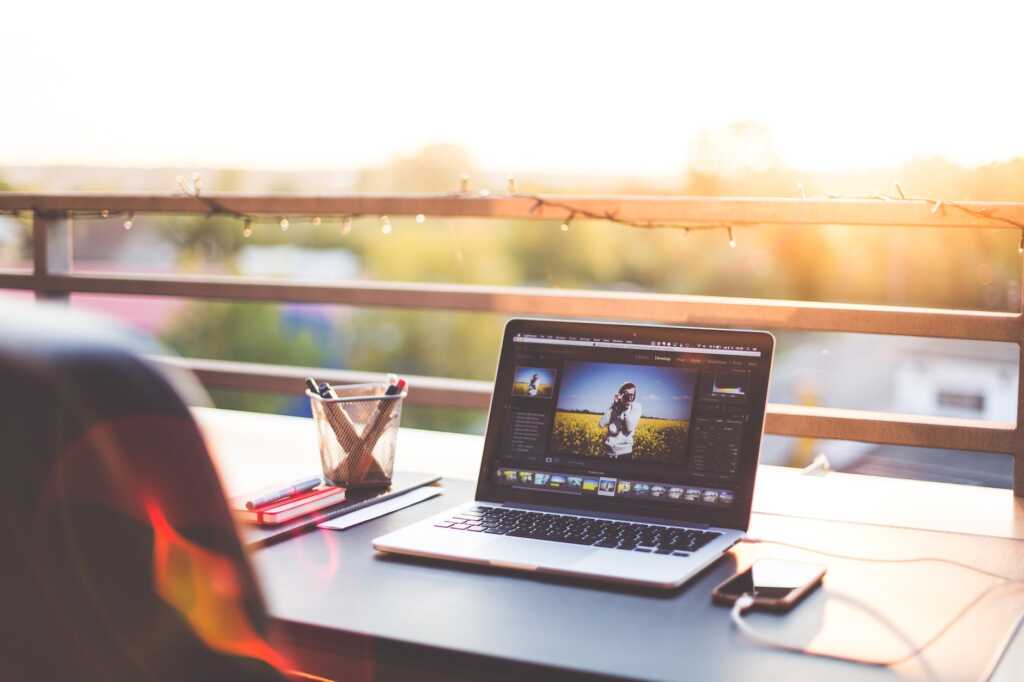 The birth of the covid-19 digital nomad