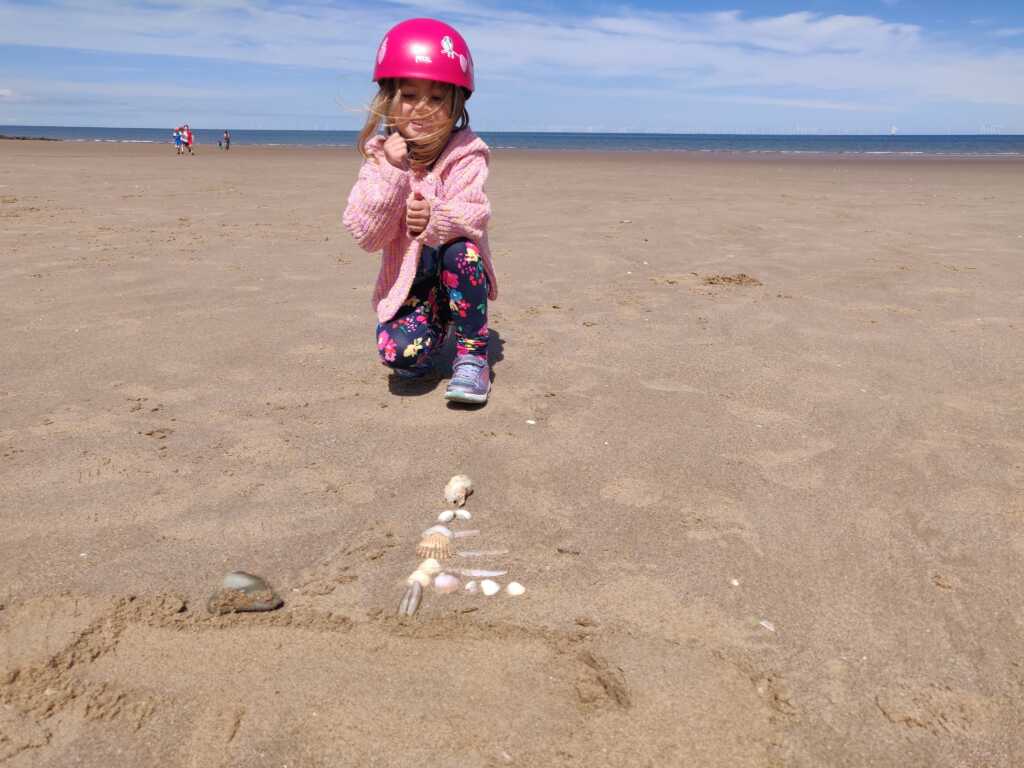 Eva’s beach art